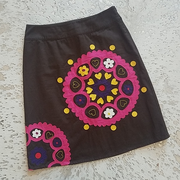 Boden Dresses & Skirts - Boden A-line Applique' Skirt US 8